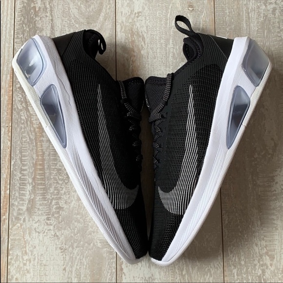 NWT Nike Air Max Fly Black - Picture 4 of 8